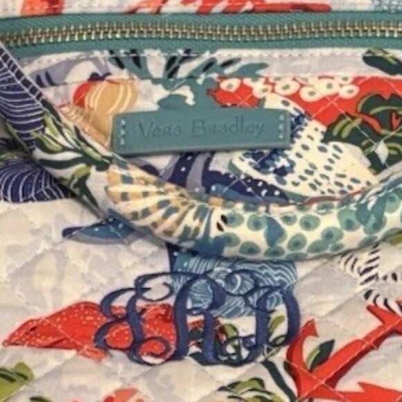 Vera Bradley Retired 2019 SHORE THING Iconic Weekender Organizer Travel Bag~EUC! - Picture 7 of 7